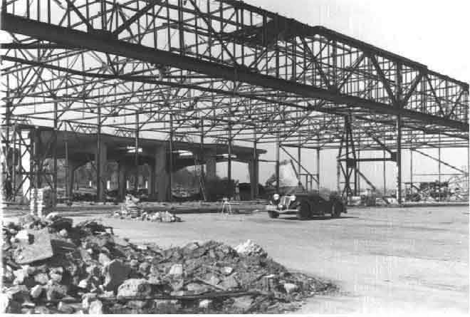 Hangár v roce 1945